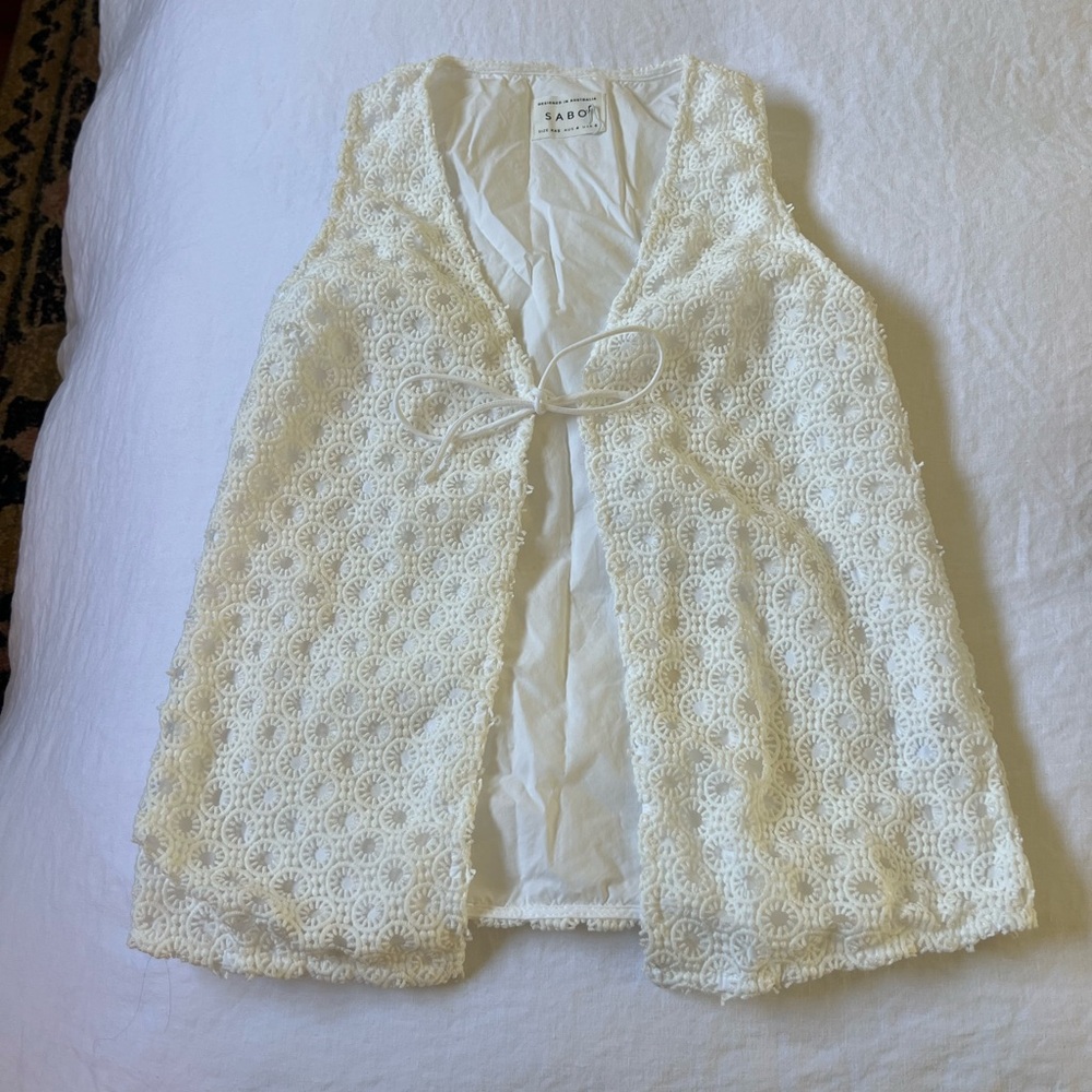 White Lace Tie Front Top with Matching Skirt - Sabo Skirt - Picture 7 of 7